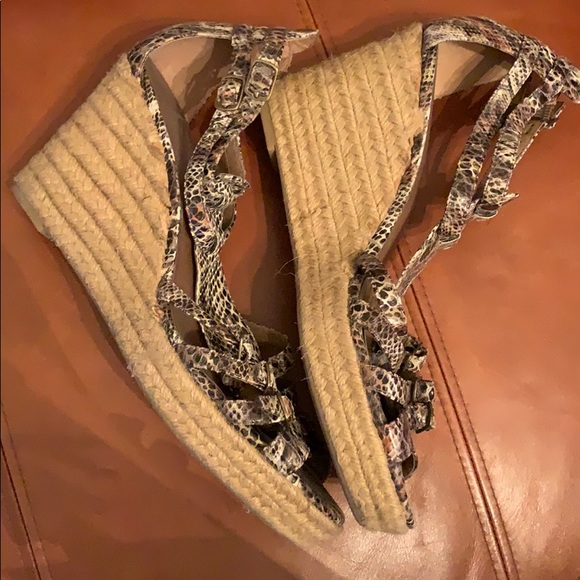 franco sarto lorelia snake embossed sandal